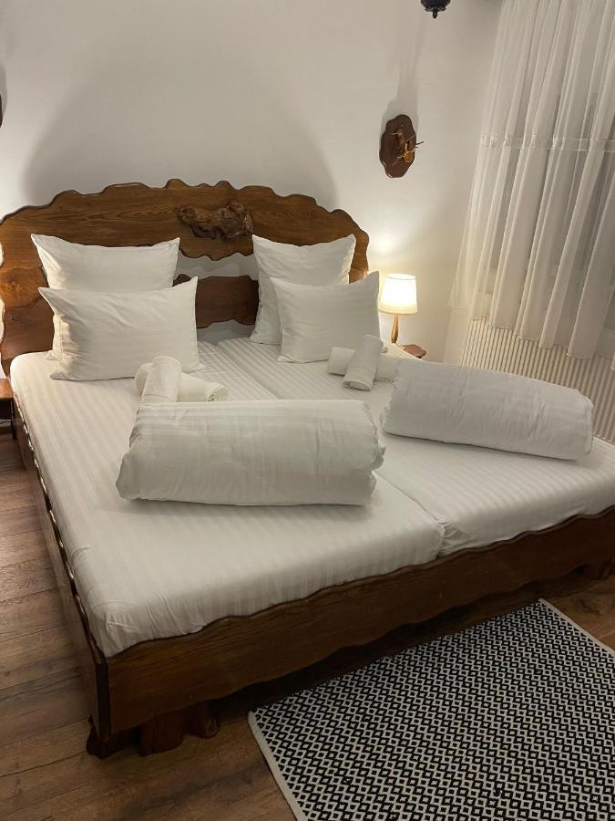 Ferienwohnung Apartament Yannis Alba Iulia Exterior foto