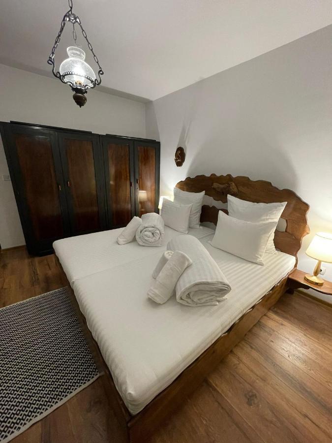 Ferienwohnung Apartament Yannis Alba Iulia Exterior foto