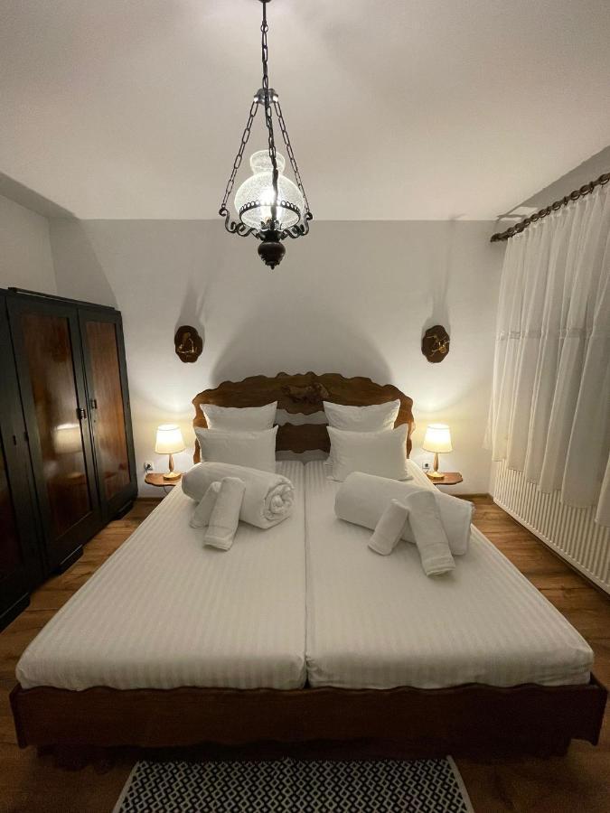Ferienwohnung Apartament Yannis Alba Iulia Exterior foto